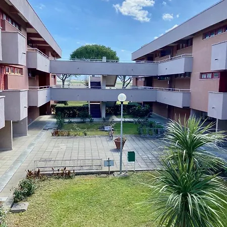 Apartments Via Dei Platani Marina Di Bibbona Exterior photo