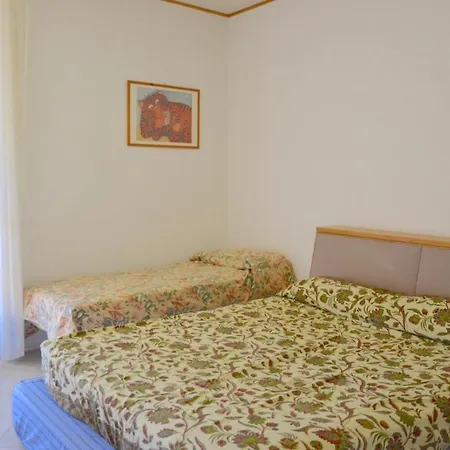 Apartments Via Dei Platani Marina Di Bibbona Exterior photo