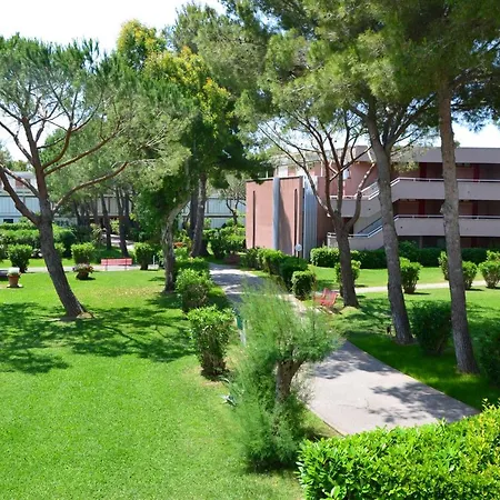 Apartments Via Dei Platani Marina Di Bibbona Exterior photo